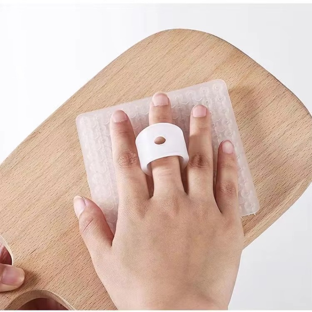 فرشاة تنظيف الخضروات البلاستيك - مراجعة Quirky Kitchen Gadgets وسعره